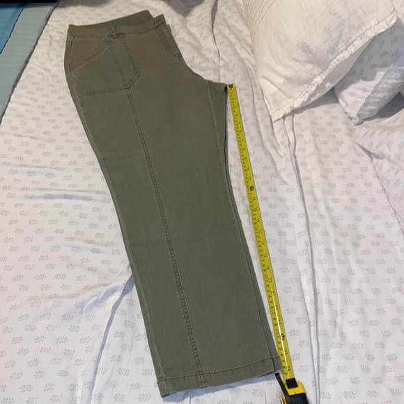 Van Heusen-Women’s Ankle pants - Picture 9 of 9